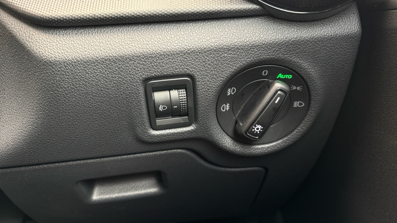 Skoda Fabia 1.0 MPI 80 Colour Edition 5dr Petrol Hatchback